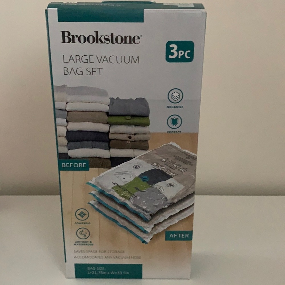 Brookstone Large Vaccum Bag Set Of (3) Brand New Unopened Box.